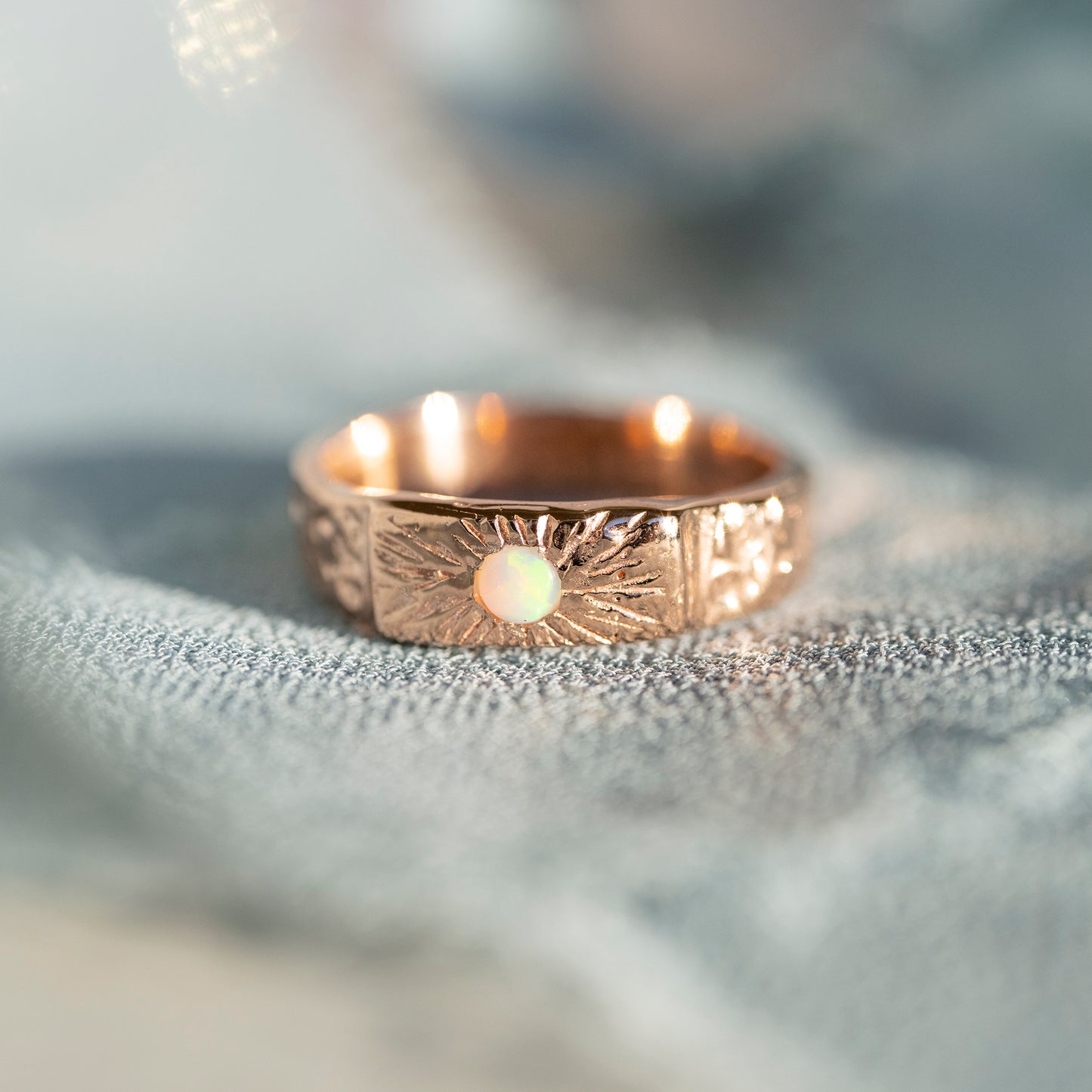 Eye of Love Band