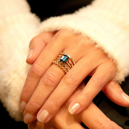 Fira Sapphire Ring